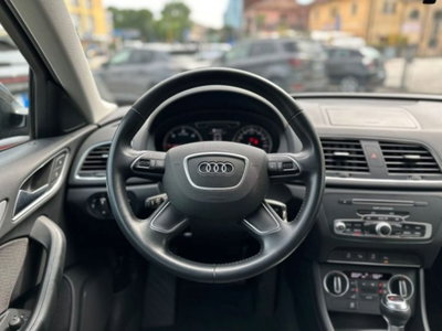 Audi Q3 2.0 TDI 150 CV Business (10)