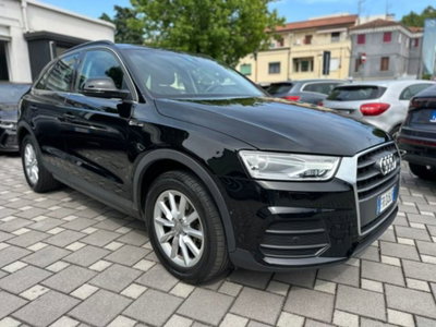 Audi Q3 2.0 TDI 150 CV Business (5)