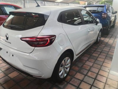 Renault Clio Blue dCi 115 CV 5 porte Zen (5)