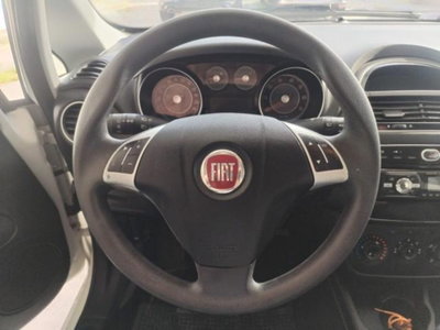 Fiat Punto 1.3 MJT II 75 CV 3 porte Lounge (12)