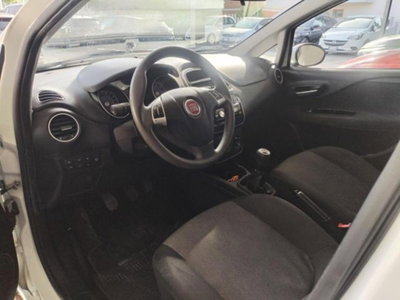 Fiat Punto 1.3 MJT II 75 CV 3 porte Lounge (7)