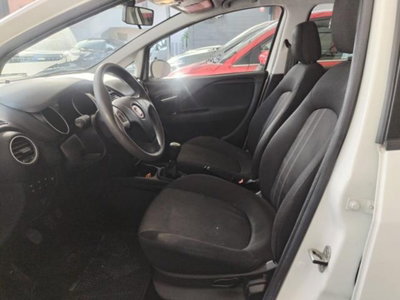Fiat Punto 1.3 MJT II 75 CV 3 porte Lounge (8)