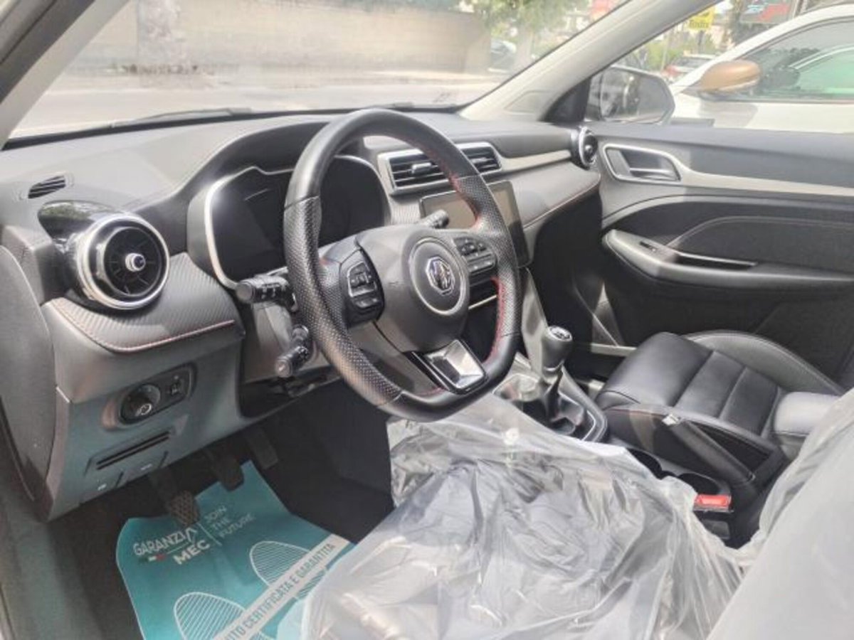 Mg ZS ZS 1.5 Luxury (10)