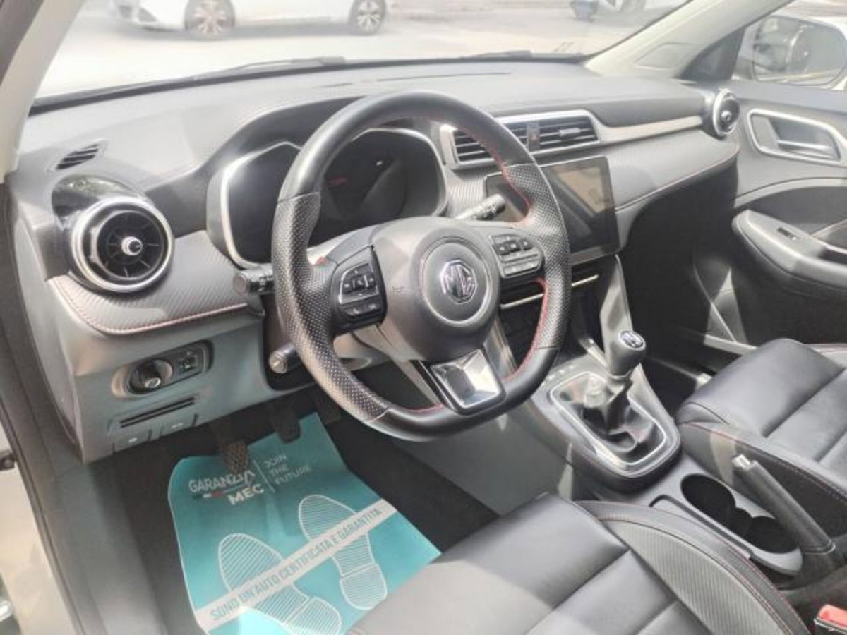 Mg ZS ZS 1.5 Luxury (11)