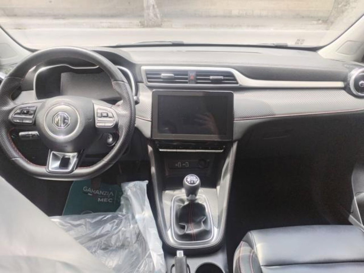 Mg ZS ZS 1.5 Luxury (12)