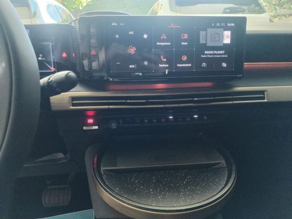 Lancia Ypsilon 1.2 mhev LX 110cv e-dct (17)