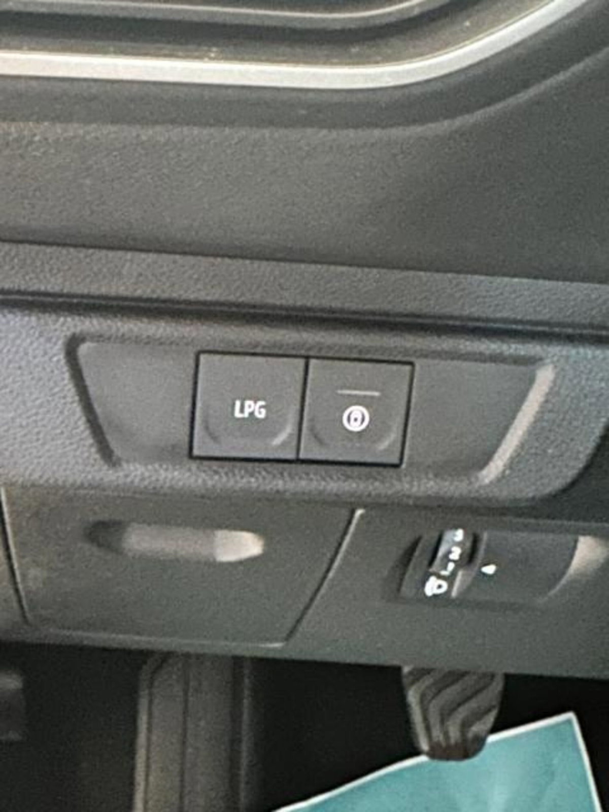 Dacia Sandero Stepway 1.0 tce Expression Eco-g 100cv (12)