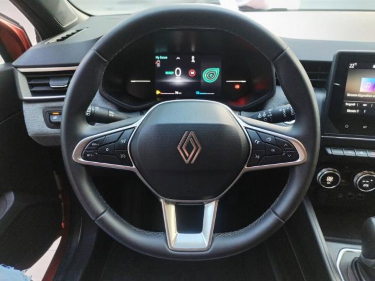 Renault Clio Full Hybrid E-Tech 145 CV 5 porte Techno (12)