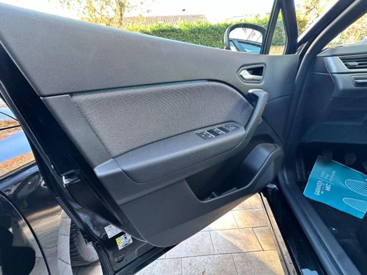Renault Captur TCe 90 CV Techno (13)