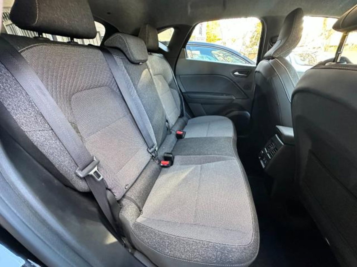 Renault Captur TCe 90 CV Techno (9)