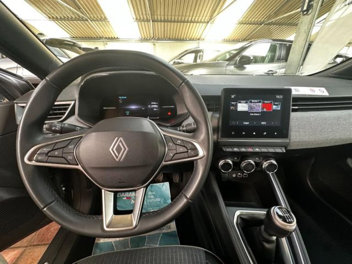 Renault Clio TCe 90 CV 5 porte Techno (11)