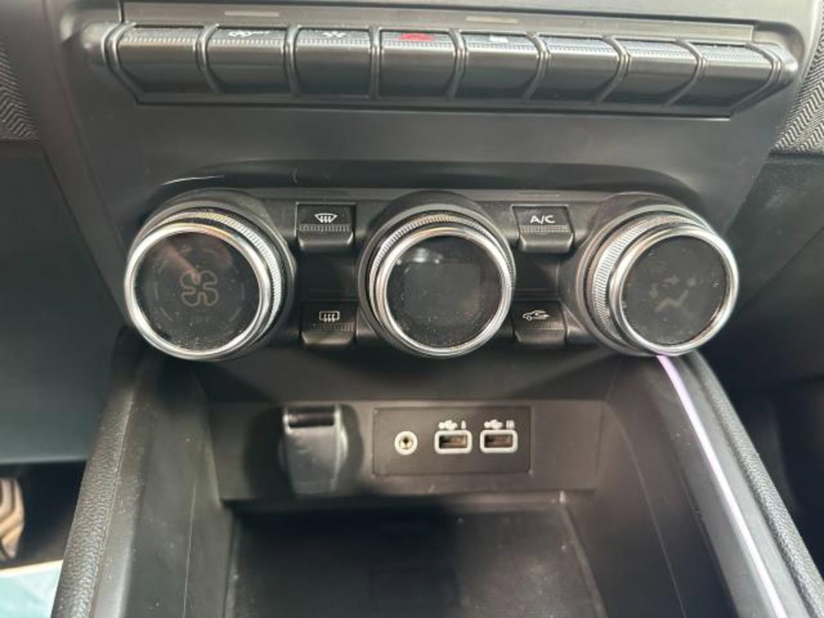 Renault Clio TCe 90 CV 5 porte Techno (14)