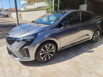 Renault Clio TCe 90 CV 5 porte Techno (2)
