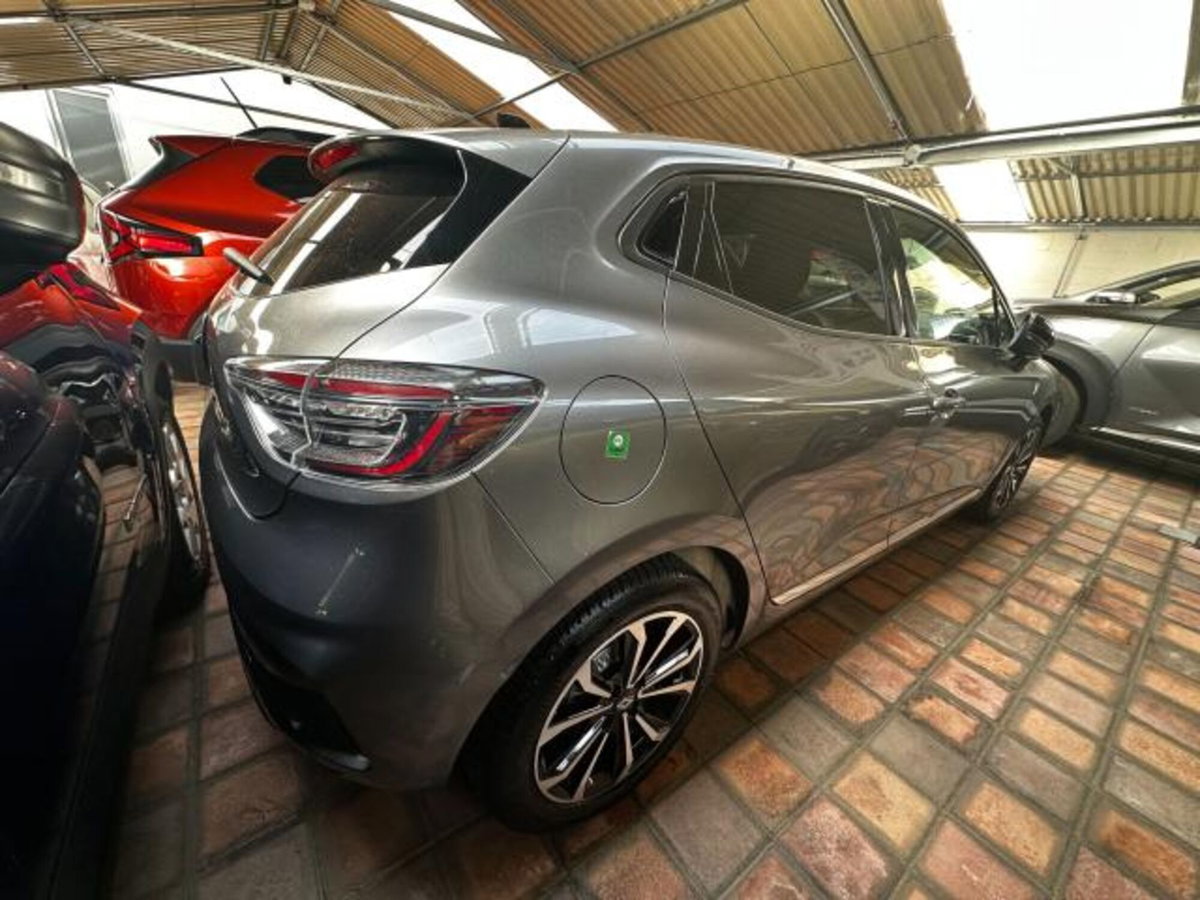 Renault Clio TCe 90 CV 5 porte Techno (8)