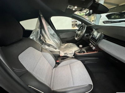 Renault Clio TCe 90 CV 5 porte Techno (6)
