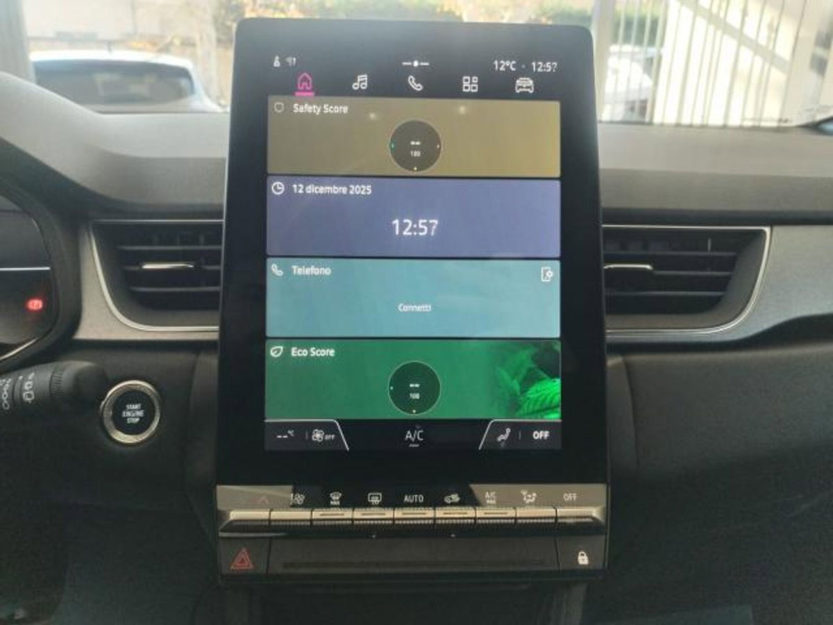 Renault Captur TCe 90 CV Techno (8)