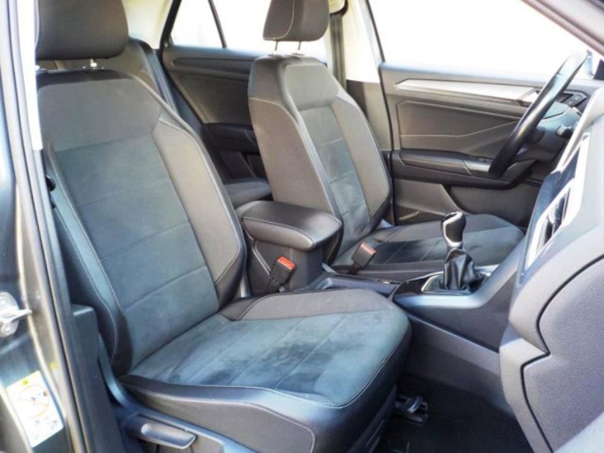 Volkswagen T-Roc 2.0 tdi Style 115cv (18)