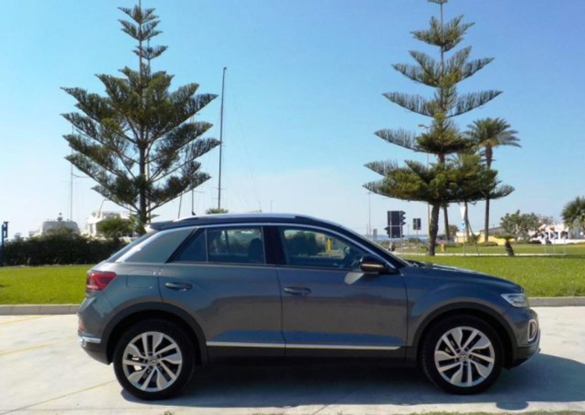 Volkswagen T-Roc 2.0 tdi Style 115cv (4)