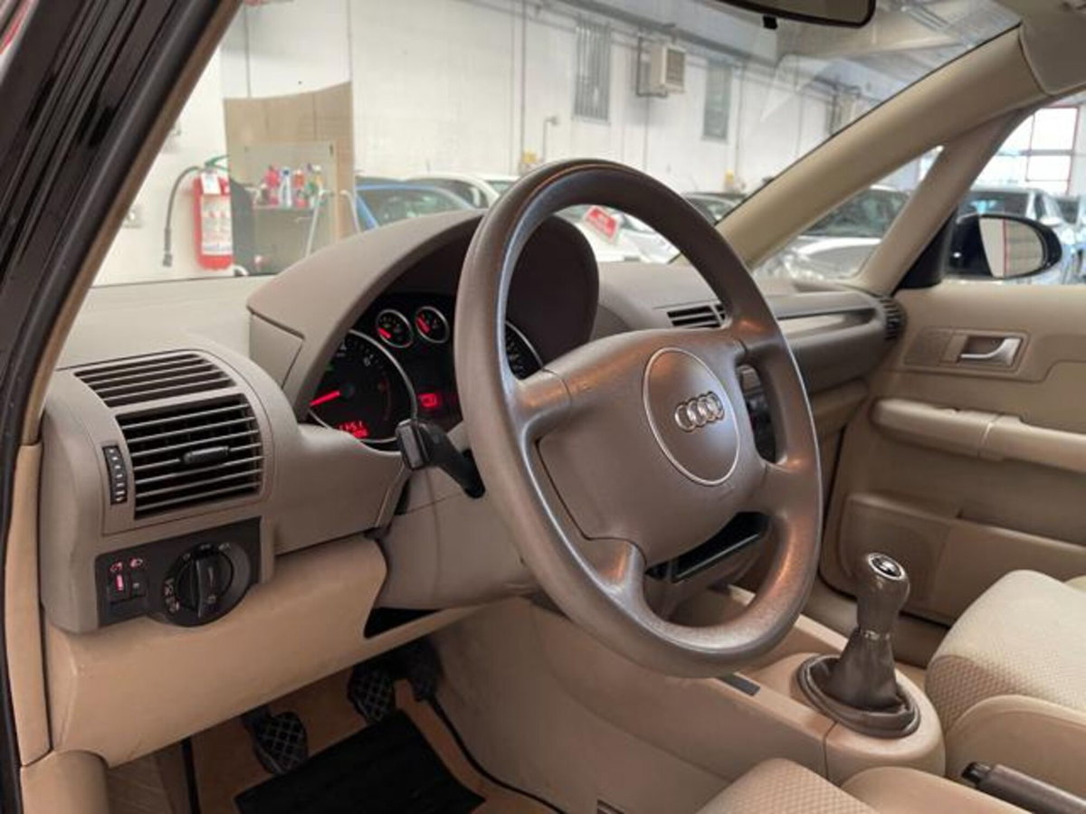 Audi A2 1.4 16V Top (10)