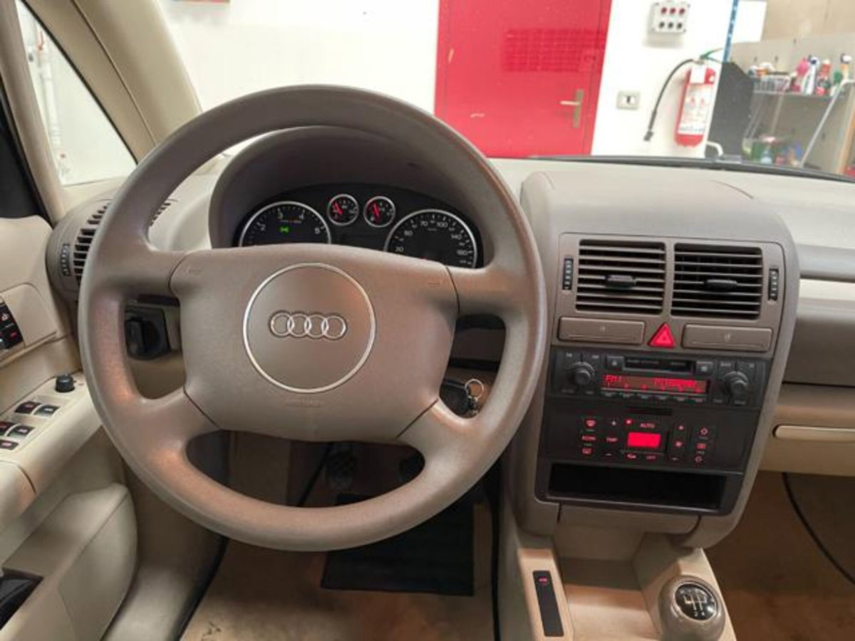 Audi A2 1.4 16V Top (18)