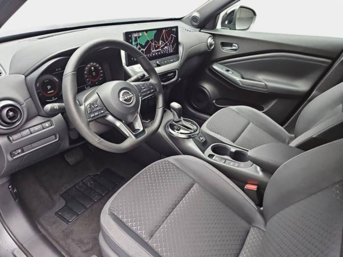 Nissan Juke 1.6 hev N-Connecta (13)