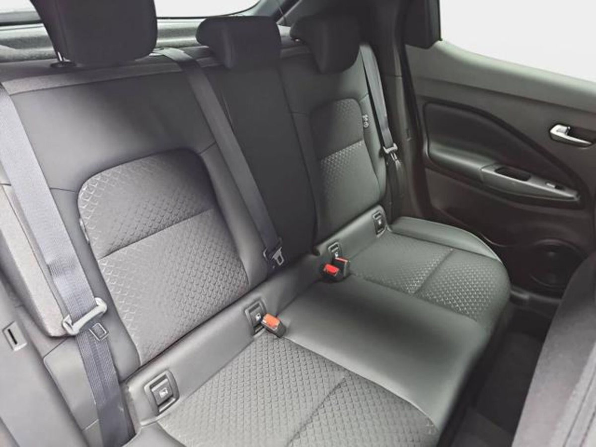 Nissan Juke 1.6 hev N-Connecta (9)