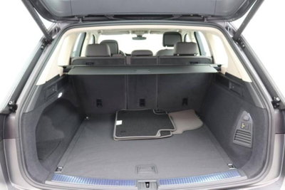 Volkswagen Touareg 3.0 V6 tdi scr R-Line Final Edition 286cv auto (16)