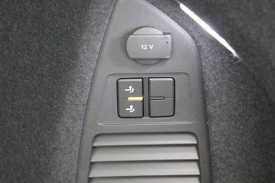 Volkswagen Touareg 3.0 V6 tdi scr R-Line Final Edition 286cv auto (17)