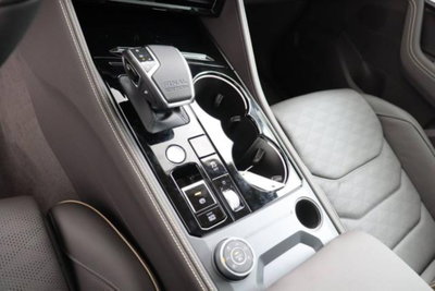 Volkswagen Touareg 3.0 V6 tdi scr R-Line Final Edition 286cv auto (2)