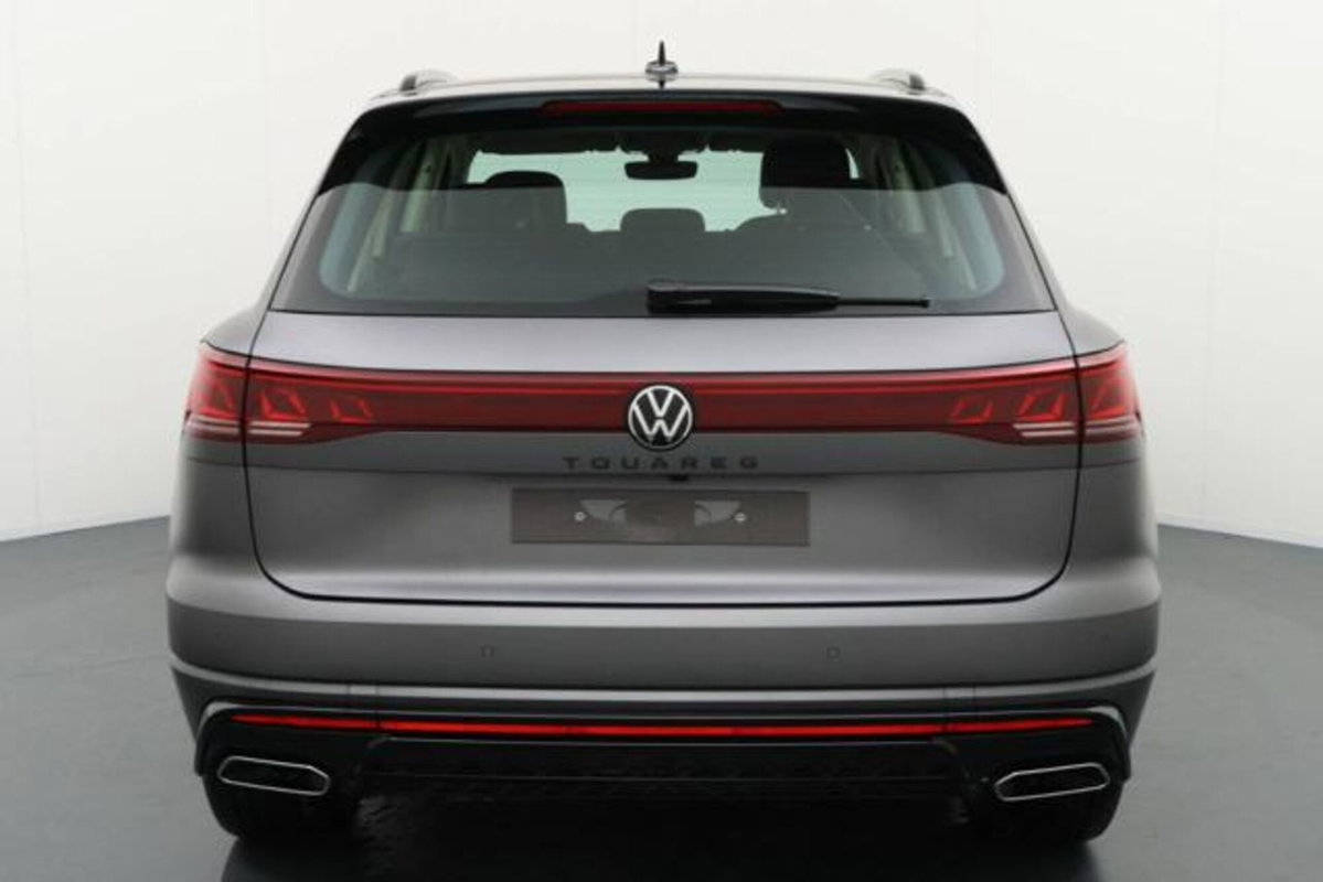 Volkswagen Touareg 3.0 V6 tdi scr R-Line Final Edition 286cv auto (3)