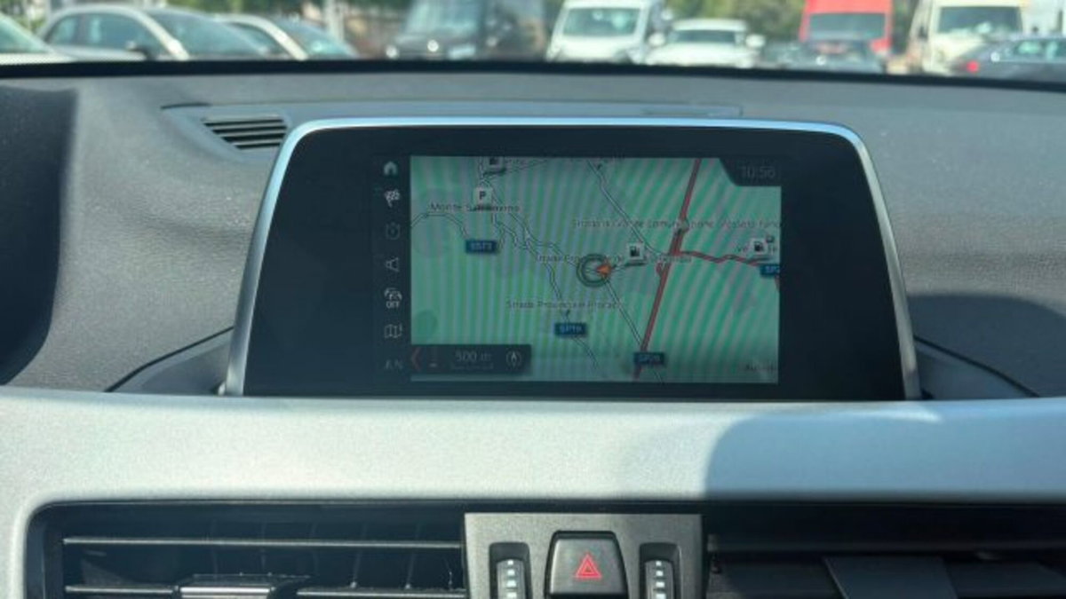 BMW X1 xDrive18d Business Advantage (13)