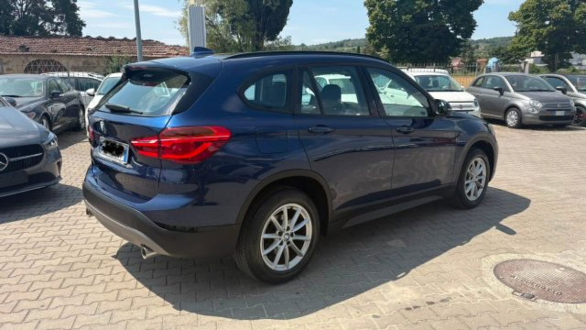 BMW X1 xDrive18d Business Advantage (3)