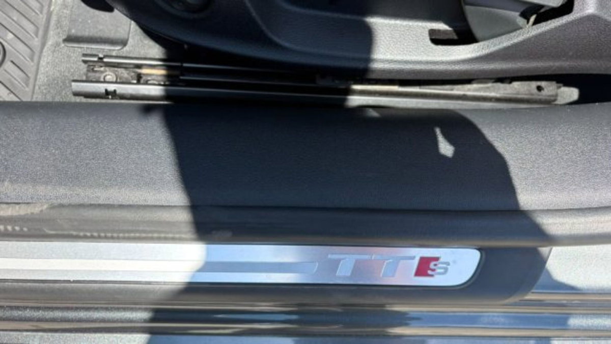 Audi TTS Coupé 2.0 TFSI 310 CV quattro S tronic (6)