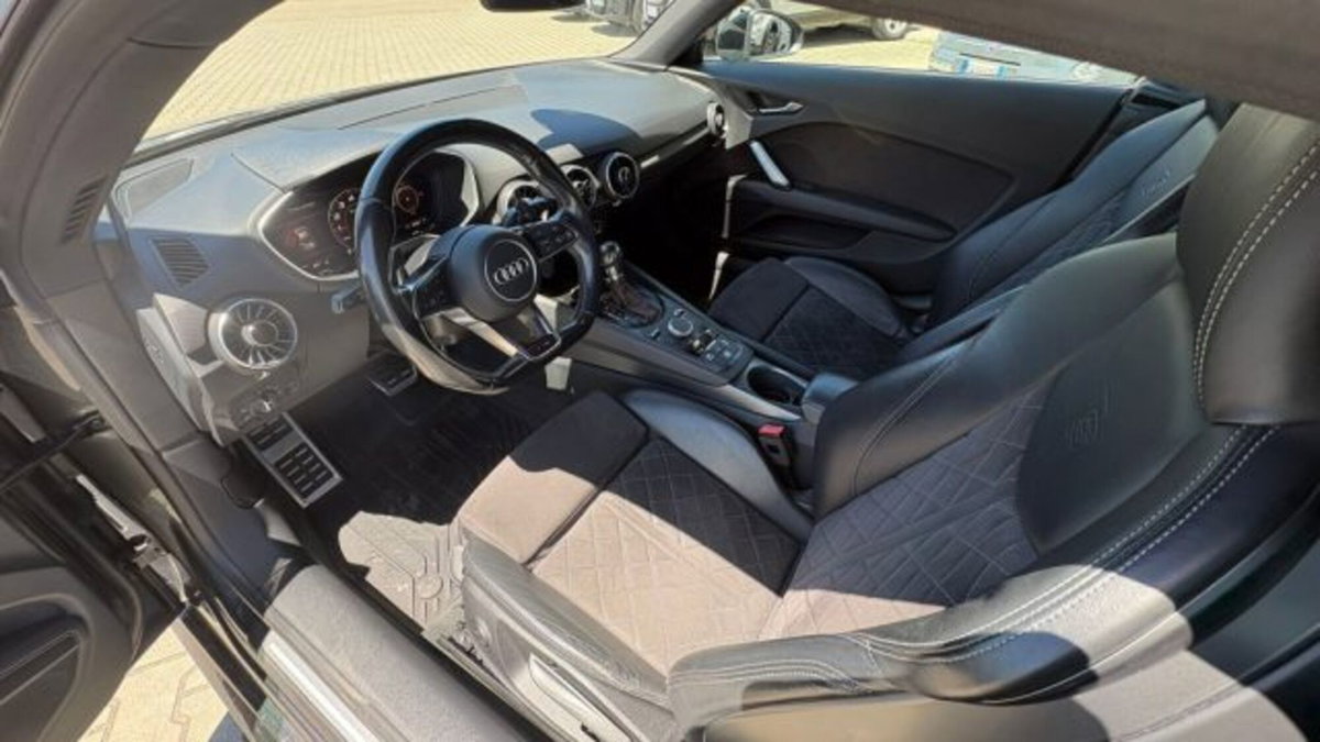 Audi TTS Coupé 2.0 TFSI 310 CV quattro S tronic (7)
