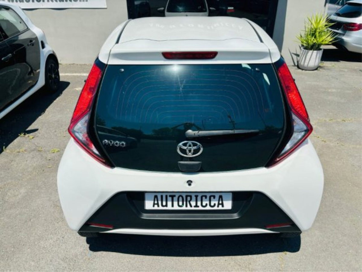 Toyota Aygo Connect 1.0 VVT-i 72 CV 5 porte x-you MMT (14)
