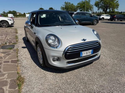 MINI Mini 1.5 Cooper D Business XL (2)