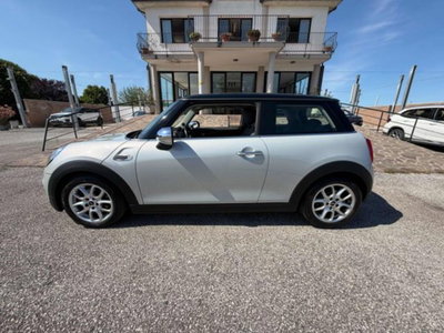 MINI Mini 1.5 Cooper D Business XL (6)