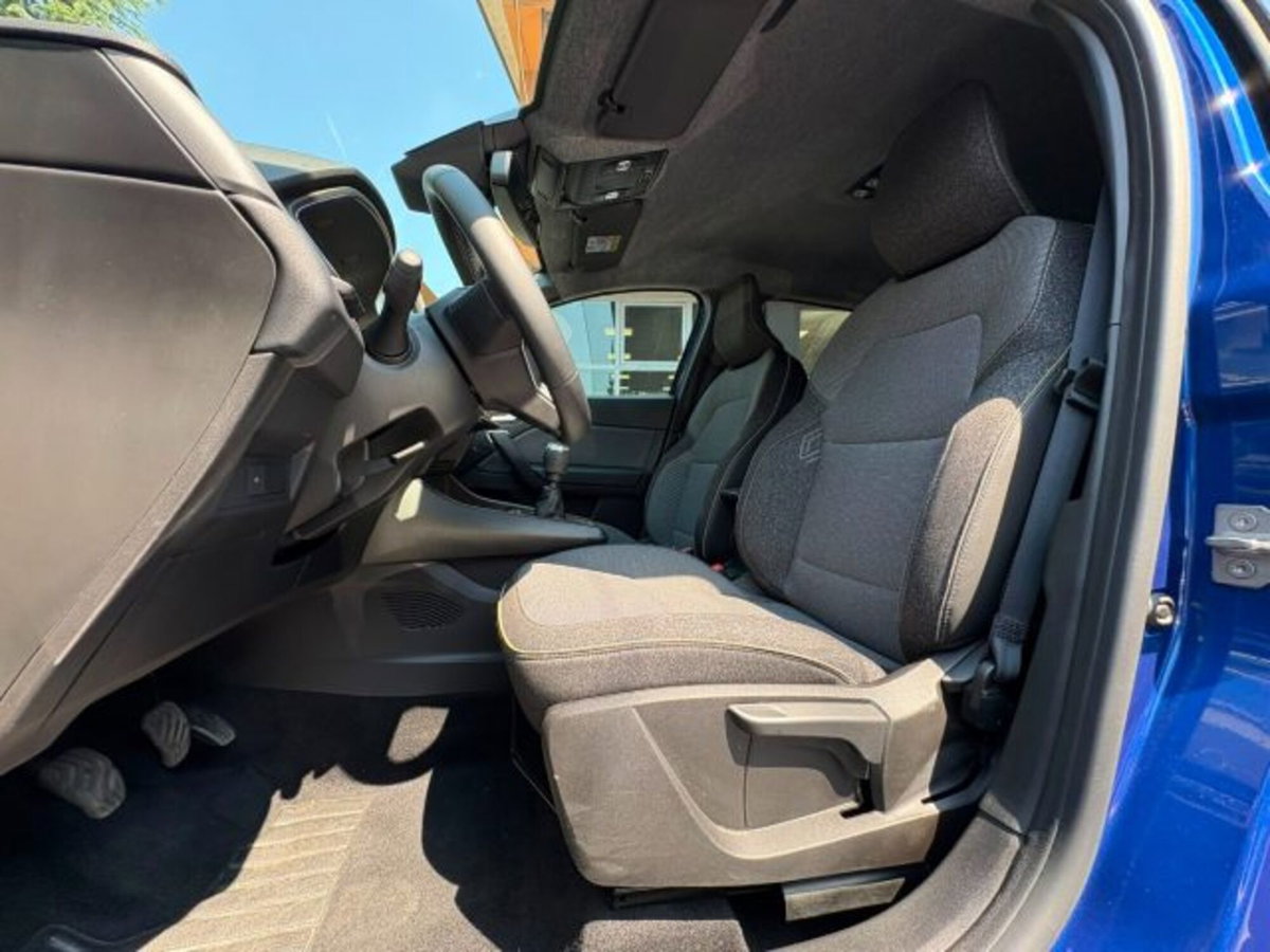 Renault Captur 1.0 eco-g Techno 100cv (14)