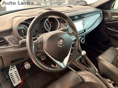 Alfa Romeo Giulietta 1.6 JTDm-2 Giulietta (8)