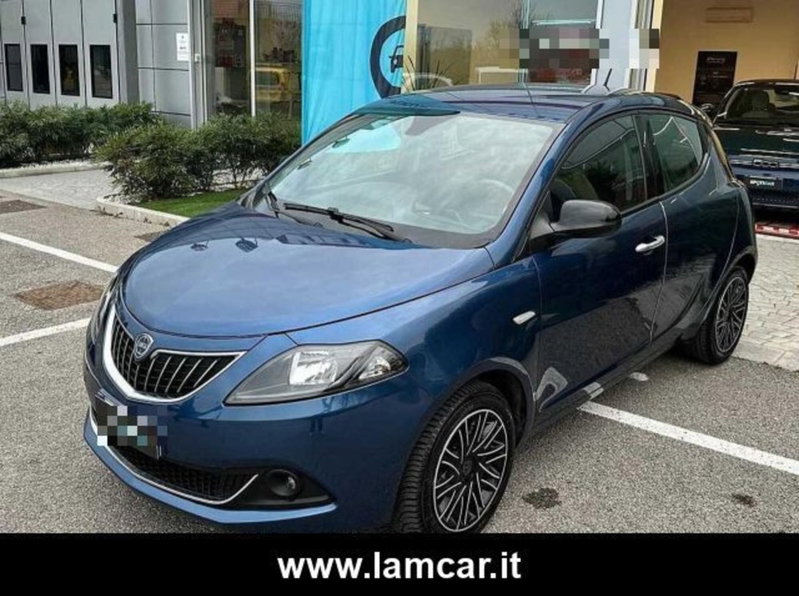 Lancia Ypsilon 1.0 FireFly 5 porte S&S Hybrid Ecochic Silver