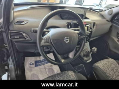 Lancia Ypsilon 1.0 FireFly 5 porte S&S Hybrid Ecochic Silver (2)