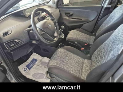 Lancia Ypsilon 1.0 FireFly 5 porte S&S Hybrid Ecochic Silver (3)