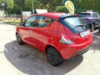 Lancia Ypsilon 1.2 69 CV 5 porte GPL Ecochic Alberta Ferretti (12)