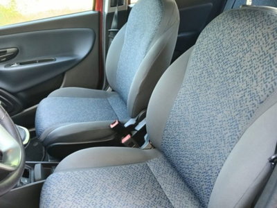 Lancia Ypsilon 1.2 69 CV 5 porte GPL Ecochic Alberta Ferretti (19)