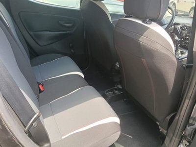 Lancia Ypsilon 0.9 TwinAir 85 CV 5 porte Metano Ecochic Elefantino (12)