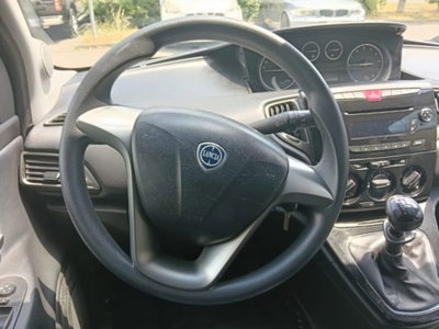 Lancia Ypsilon 0.9 TwinAir 85 CV 5 porte Metano Ecochic Elefantino (15)