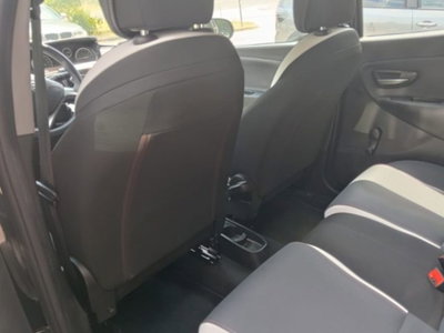 Lancia Ypsilon 0.9 TwinAir 85 CV 5 porte Metano Ecochic Elefantino (19)