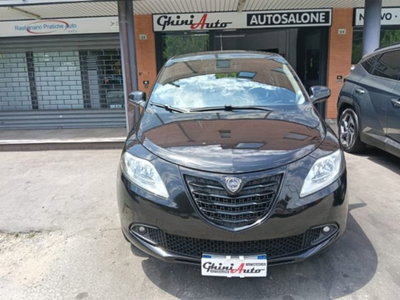 Lancia Ypsilon 0.9 TwinAir 85 CV 5 porte Metano Ecochic Elefantino (2)