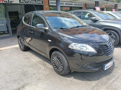 Lancia Ypsilon 0.9 TwinAir 85 CV 5 porte Metano Ecochic Elefantino (3)