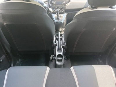 Lancia Ypsilon 0.9 TwinAir 85 CV 5 porte Metano Ecochic Elefantino (6)